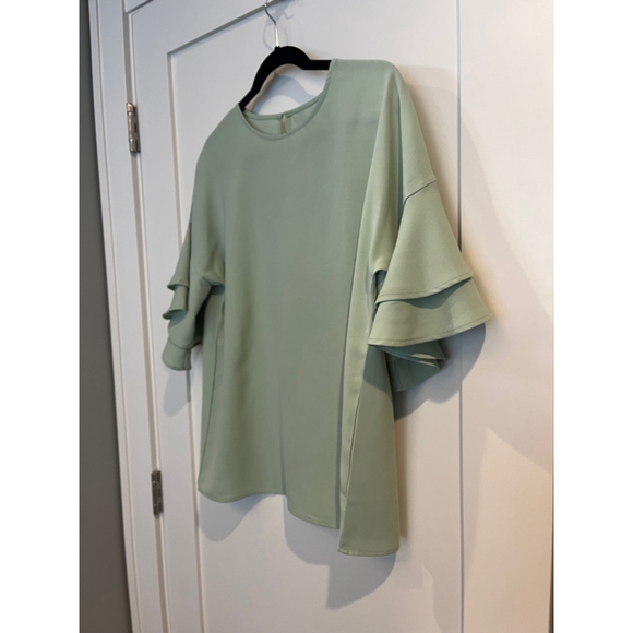 Tops - Bell Sleeve Sage Green Blouse L